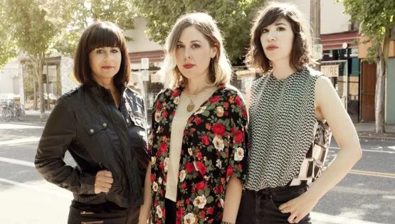 Sleater-Kinney – No Cities To Love