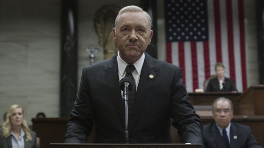 “House Of Cards”: Netflix sospende le riprese della 6^ stagione in seguito alle accuse contro Kevin Spacey