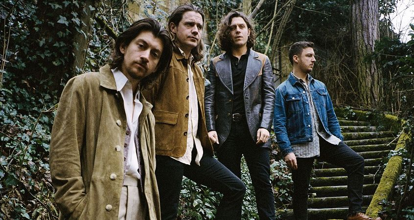 Arctic Monkeys: il ritorno è sempre più vicino. Già  fissata una data del tour.