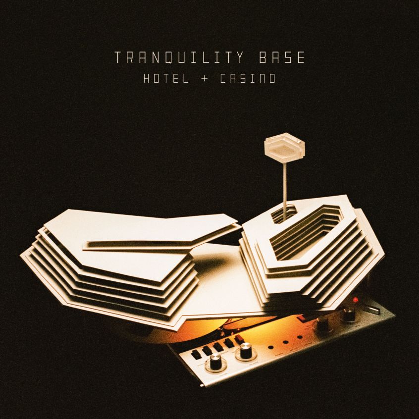 Gli Arctic Monkeys annunciano il 6Â° album. “Tranquility Base Hotel & Casino” esce a Maggio.