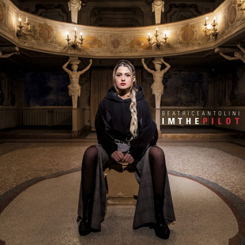 Ascolta “ImThePilot”, il nuovo brano di Beatrice Antolini