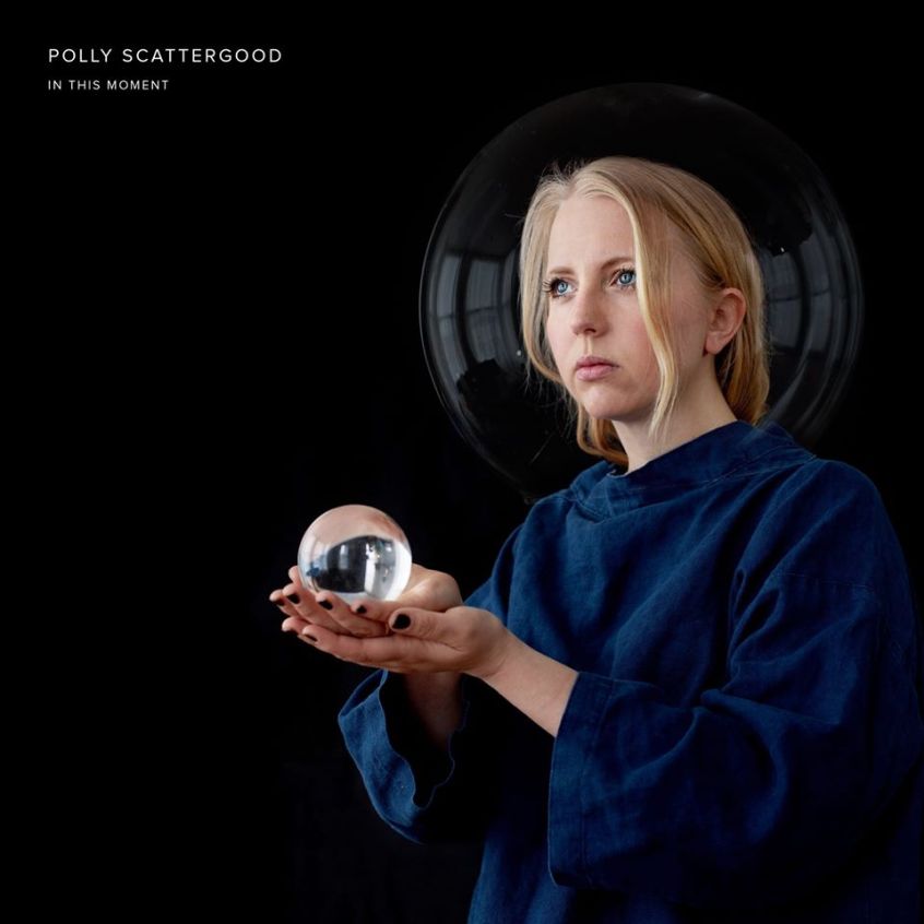 Si rivede Polly Scattergood: ecco il singolo “Red”