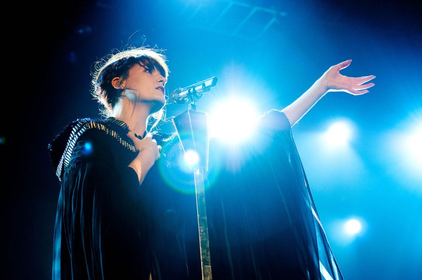 Florence + The Machine: ascolta il nuovo brano “Big God”