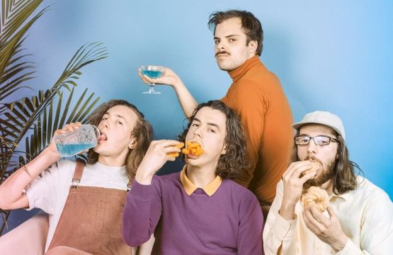 Peach Pit – You And Your Friends