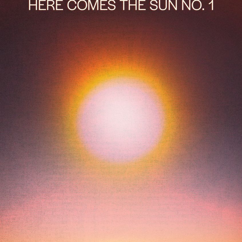 Il nuovo singolo per Honeydrips è una gemma pop: ascolta “Here Comes The Sun”