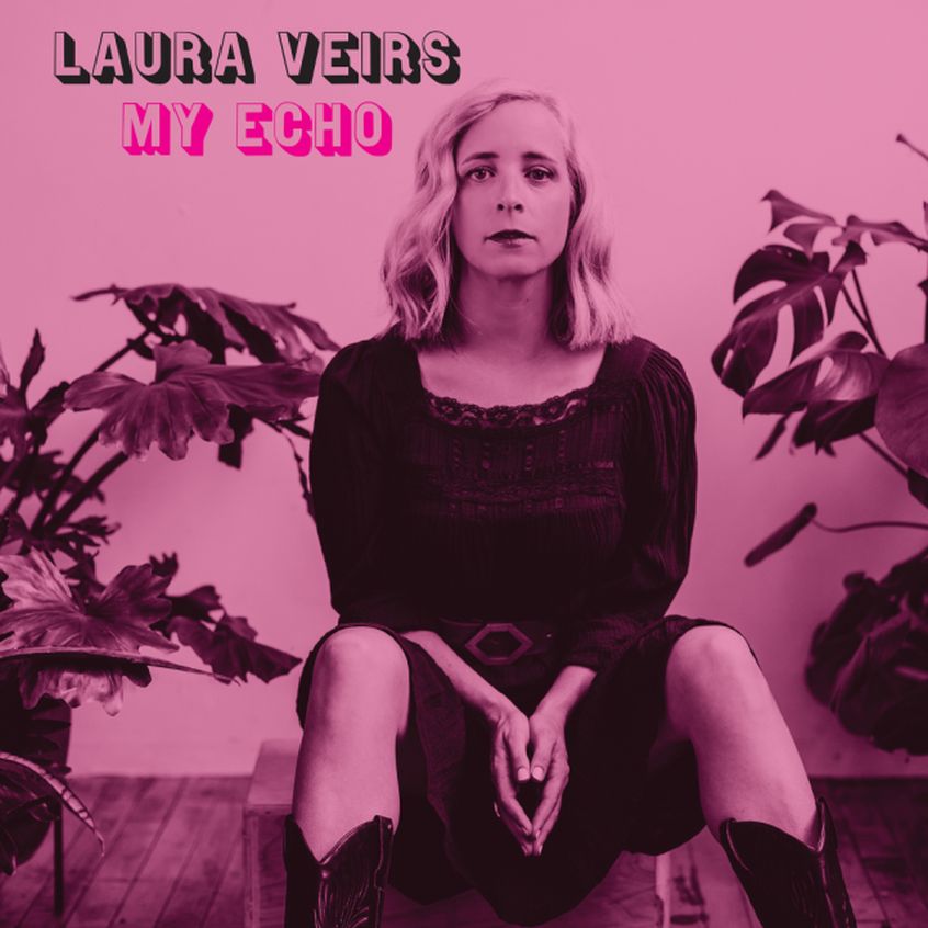 Laura Veirs annuncia il nuovo album e svela il singolo “Burn Too Bight”