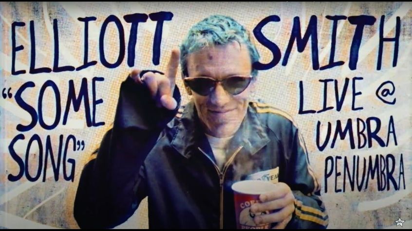 Ascolta la versione live di “Same Song” di Elliott Smith, tratta dal suo live album in uscita ad agosto