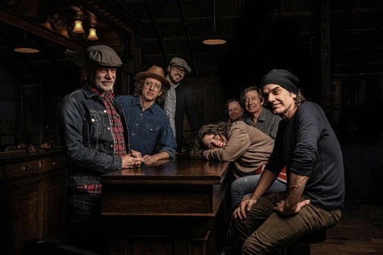 Edie Brickell & The New Bohemians – Hunter and the Dog Star