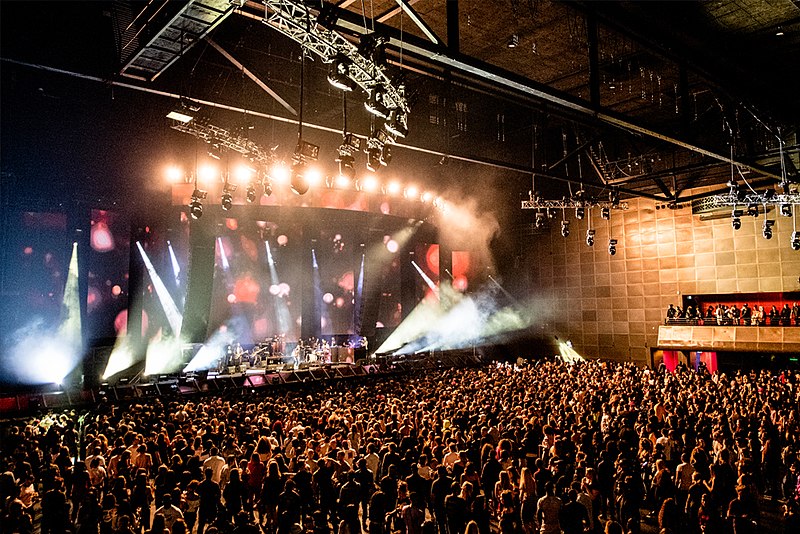 Un concerto con 5000 persone in Spagna: test rapido e mascherine comprese nel prezzo