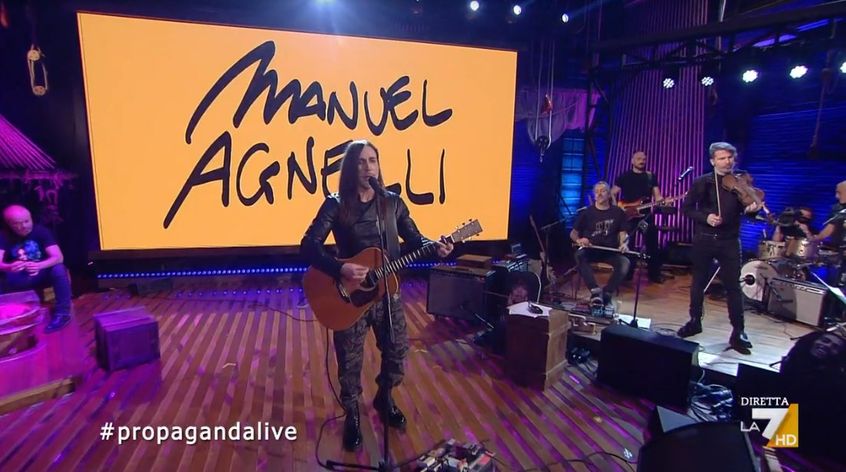 Guarda Manuel Agnelli suonare “Quello che non c’è” a Propaganda Live