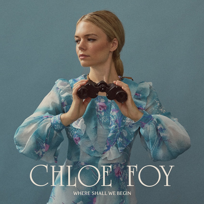 Esce a giugno il primo album di Chloe Foy
