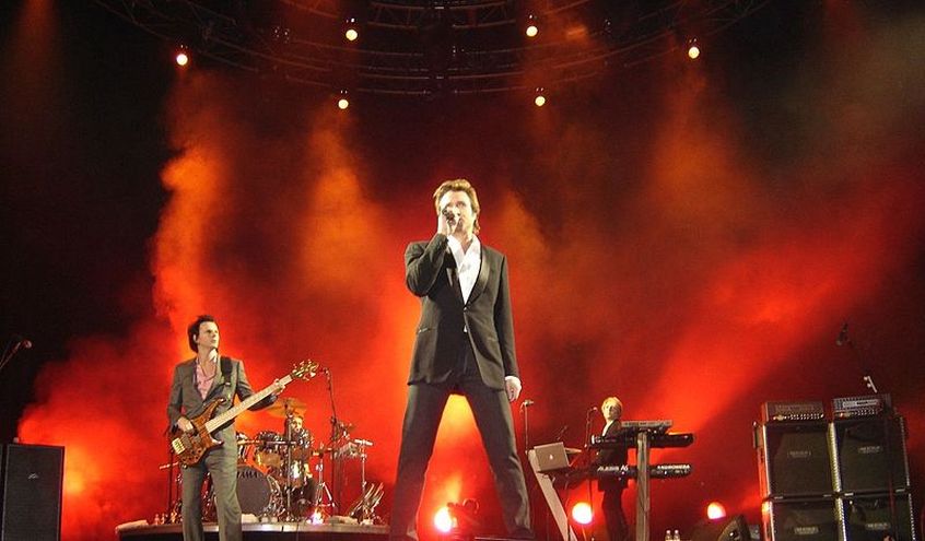 Guarda i Duran Duran (con Graham Coxon) eseguire il loro nuovo singolo “Invisible”