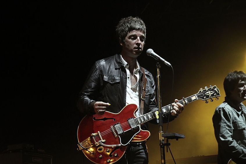 Il nuovo singolo a nome Noel Gallagher’s High Flying Birds è “Flying On The Ground”