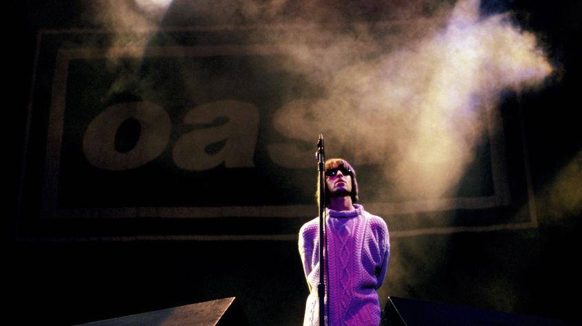 Oasis: guarda “Wonderwall” tratta dallo storico live di Knebworth del 1996