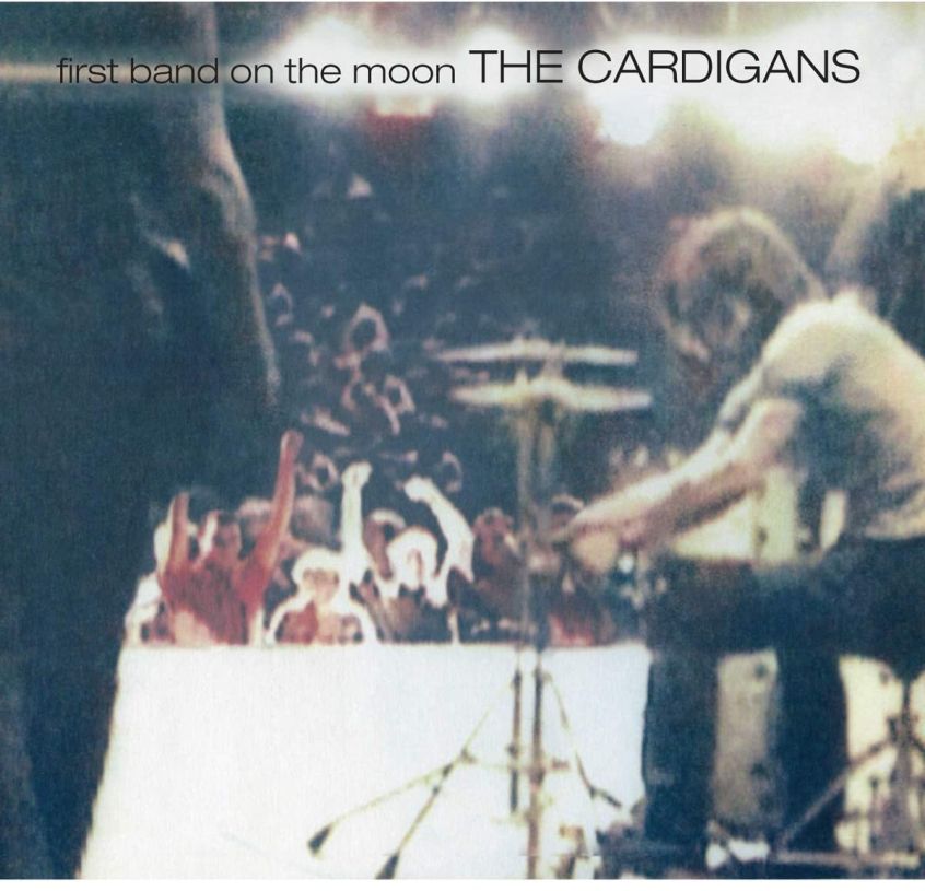 Oggi “First Band on the Moon” dei Cardigans compie 30 anni