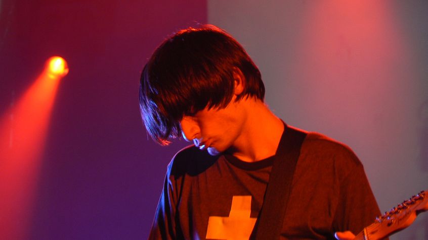 Jonny Greenwood dei Radiohead condivide l’inedito “Crucifix”