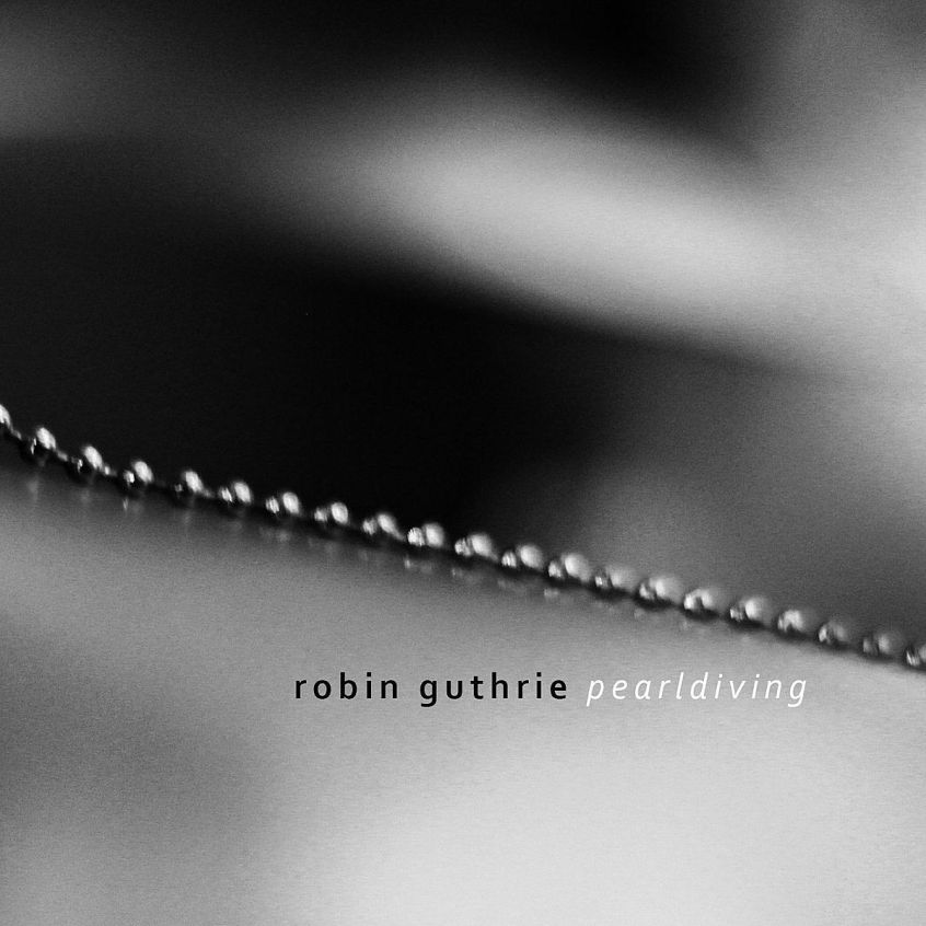Il co-fondatore dei Cocteau Twins Robin Guthrie è pronto a pubblicare il primo album in 9 anni