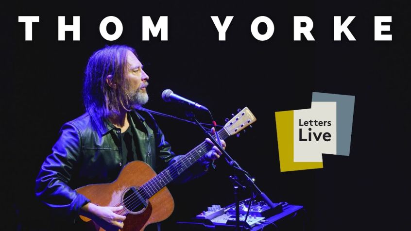 Guarda Thom Yorke che esegue un brano dei The Smile, “Free In The Knowledge”, alla Royal Albert Hall