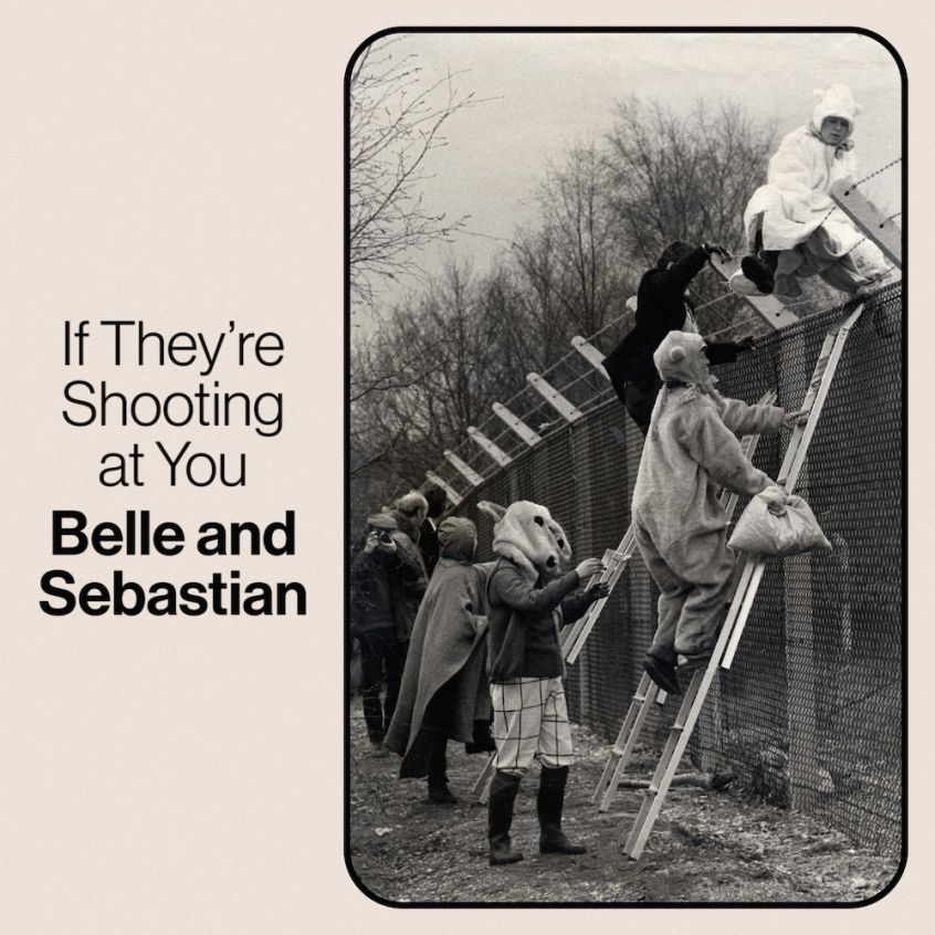 I Belle And Sebastian in supporto dell’Ucraina: ascolta un nuovo estratto dal loro prossimo disco