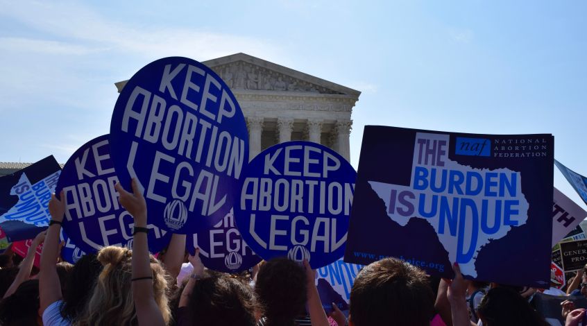 Abort The Patriarchy: la decisione della Corte Suprema americana mostra come certi diritti non siano scontati