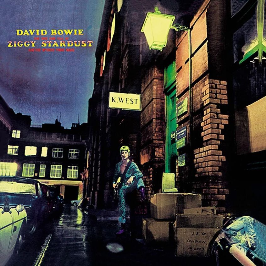 Oggi “The Rise and Fall of Ziggy Stardust and the Spiders from Mars” di David Bowie compie 50 anni