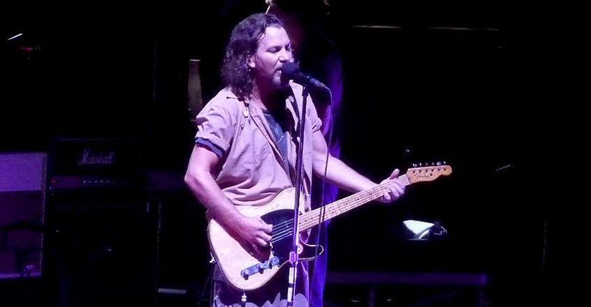 Johnny Marr raggiunge onstage i Pearl Jam un paio di volte nel loro show londinese ad Hyde Park