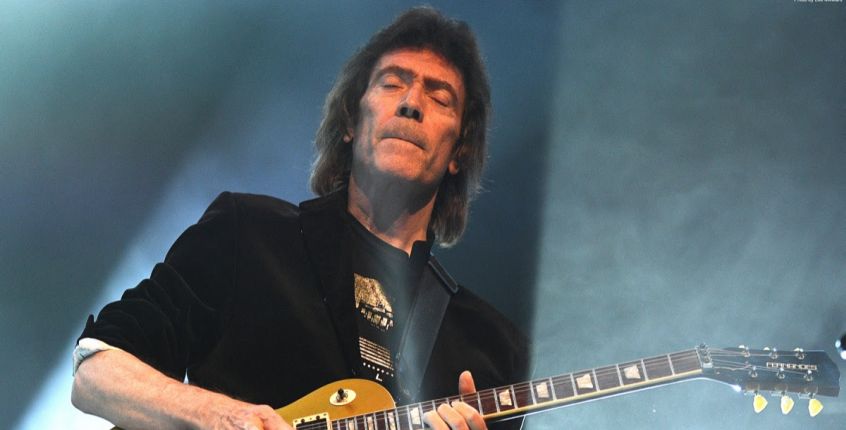 Steve Hackett annuncia il live album “Genesis Revisited Live: Seconds Out & More”