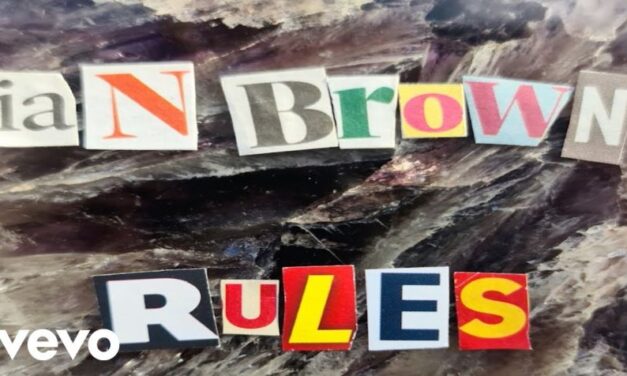 Ascolta “Rules” il nuovo singolo (a sorpresa) di Ian Brown