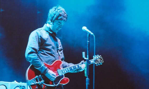 Noel Gallagher ha eseguito per la prima volta “Stand By Me” degli Oasis con gli High Flying Birds!
