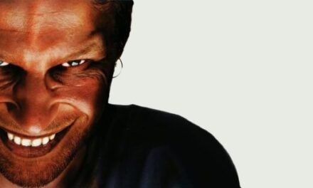 Aphex Twin – Blackbox Life Recorder 21f / in a room7 F760