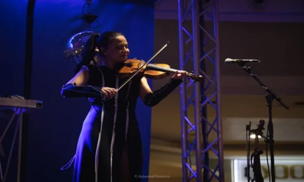 “Emozioni  legate fortemente alla terra e ai paesaggi”: la violinista Carla Grimaldi e il suo percorso solista
